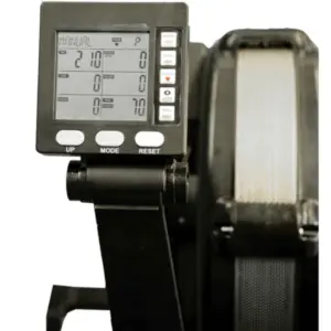 Mælaskjár Air Rower róðravélar sem sýnir tíma, vegalengd og álag