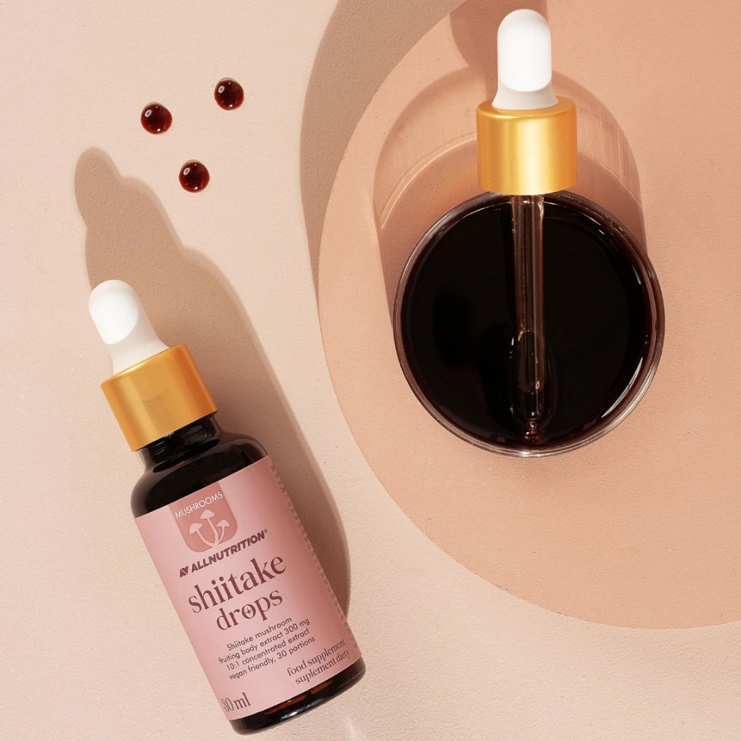 ALLNUTRITION Shiitake sveppadropar, 30 ml glas og skál með dökkum sveppaþykkni